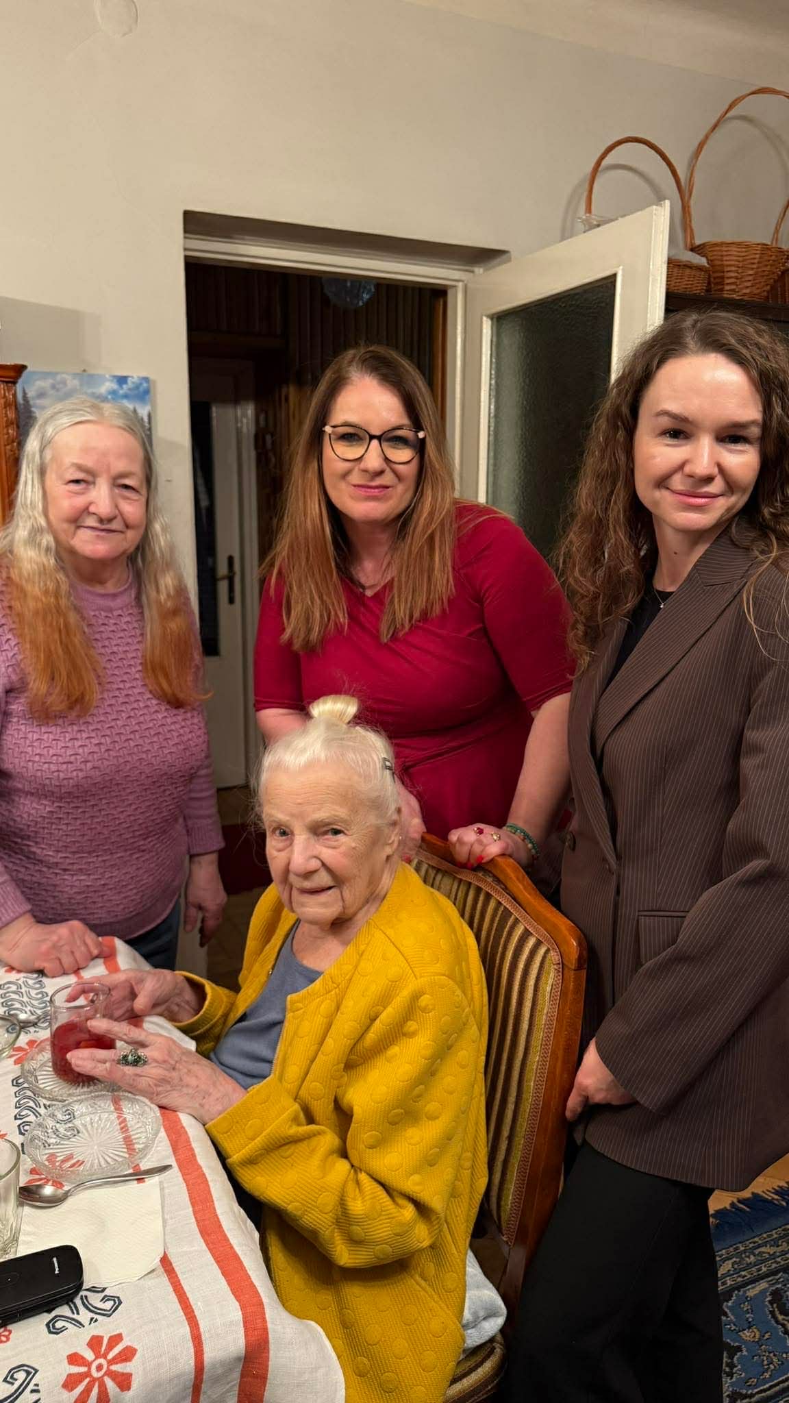 Dzień Kobiet z uczestniczkami Powstania Warszawskiego